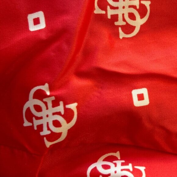 Guess Vintage SZ M Red Waterproof Coat Closet Staple 90's Travel Retro Timeless - Picture 8 of 9